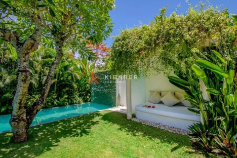5 bedrooms Villa in Kerobokan, Badung, Indonesia No. 12551 3
