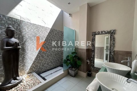 2 bedrooms Villa in Seminyak, Badung, Indonesia No. 11878 11