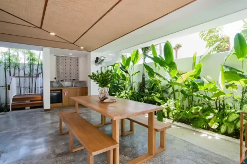 3 bedrooms Villa in Kuta, Badung, Indonesia No. 10475 6