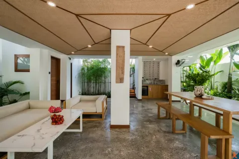 3 bedrooms Villa in Kuta, Badung, Indonesia No. 10475 4