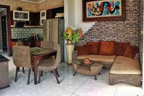 Вилла с 6 спальнями в Легиан, Kuta, Бадунг, Индонезия № 10514 2