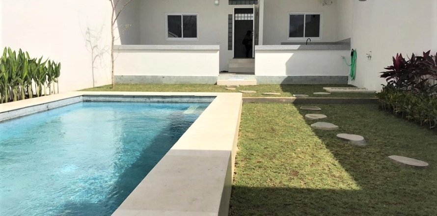 2 bedrooms Villa in Canggu, Badung, Indonesia No. 11962
