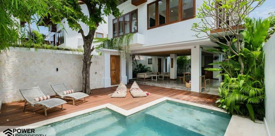 3 bedrooms Villa in South Kuta, Badung,  No. 9051