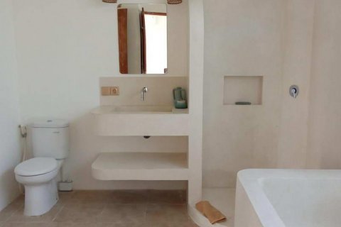 1 bedroom Villa in Tampaksiring, Gianyar,  No. 9046 2