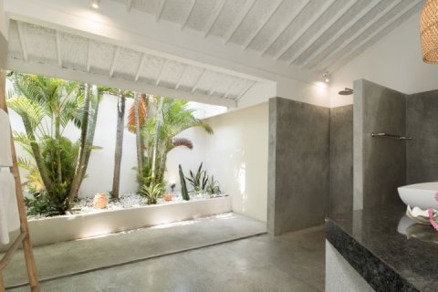 2 bedrooms Villa in Seminyak, Badung, Indonesia No. 13735 28