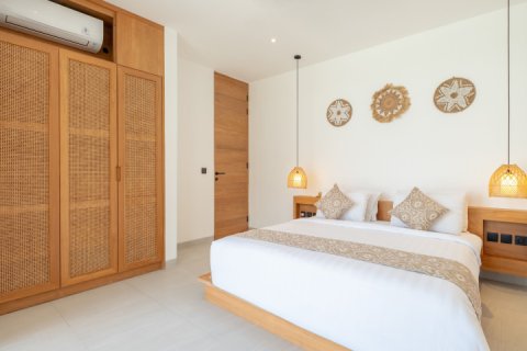 4 bedrooms Villa in Canggu, Badung, Indonesia No. 13739 27
