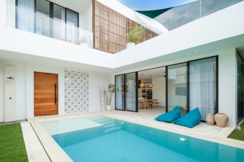 4 bedrooms Villa in Canggu, Badung, Indonesia No. 13739 17
