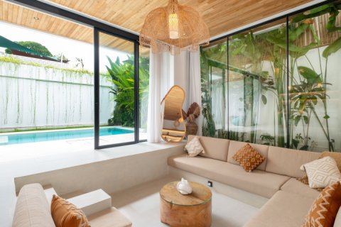 4 bedrooms Villa in Canggu, Badung, Indonesia No. 13739 7