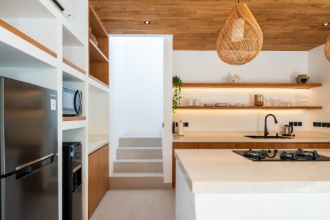 4 bedrooms Villa in Canggu, Badung, Indonesia No. 13739 5