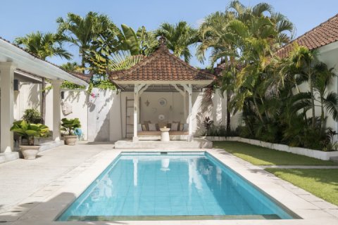 3 bedrooms Villa in Seminyak, Badung, Indonesia No. 13734 2