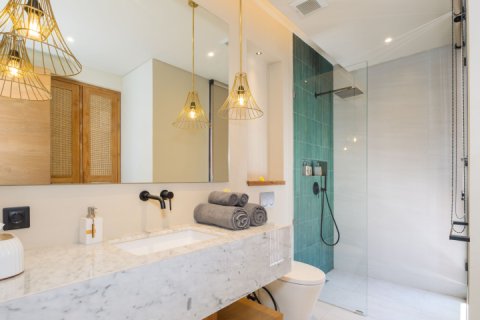 4 bedrooms Villa in Canggu, Badung, Indonesia No. 13740 13