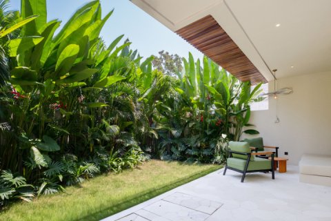 4 bedrooms Villa in Canggu, Badung, Indonesia No. 13740 7