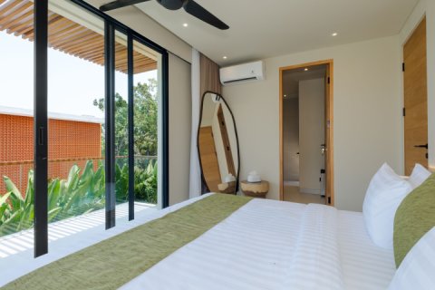 4 bedrooms Villa in Canggu, Badung, Indonesia No. 13740 12