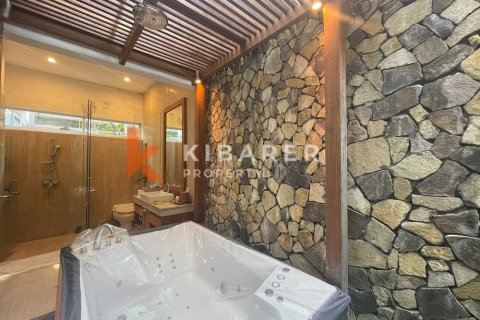 4 bedrooms Villa in Seminyak, Badung, Indonesia No. 12264 15