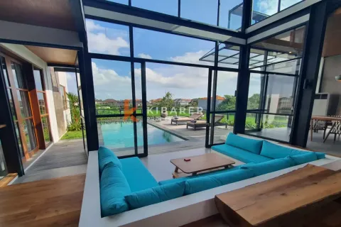4 bedrooms Villa in Tibubeneng, Badung, Indonesia No. 12263 4