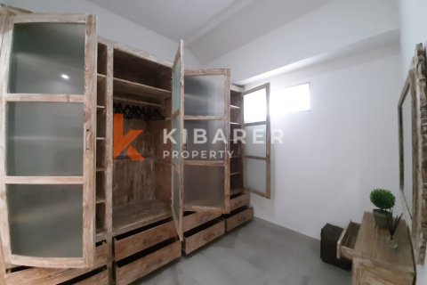4 bedrooms Villa in Seminyak, Badung, Indonesia No. 12266 4