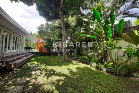 4 bedrooms Villa in Seminyak, Badung, Indonesia No. 12266 10