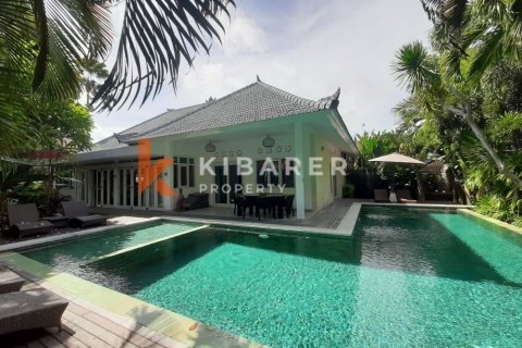 4 bedrooms Villa in Seminyak, Badung, Indonesia No. 12266