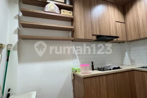 3 bedrooms House in Grogol Petamburan, Jakarta,  No. 9148 10