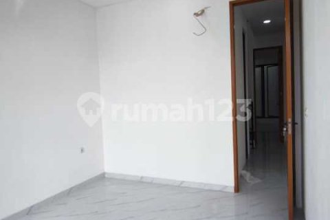 Дом с 3 спальнями в Cengkareng, Джакарта,  № 9146 21