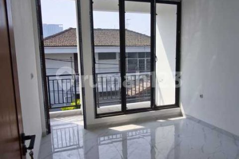 Дом с 3 спальнями в Cengkareng, Джакарта,  № 9146 19