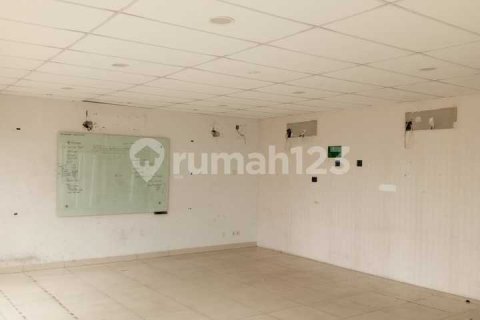 637m2 Office in Tangerang,  No. 9151 10