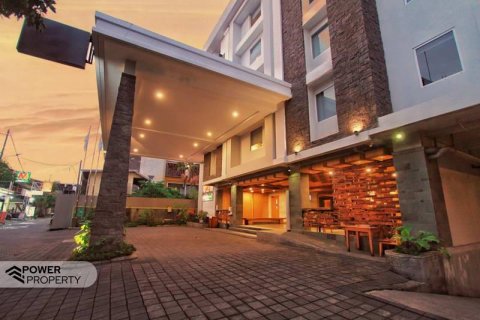 115 bedrooms Hotel in Kuta, Badung, Indonesia No. 13625 7