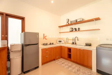 4 bedrooms Villa in Ungasan, Badung, Indonesia No. 11733 4