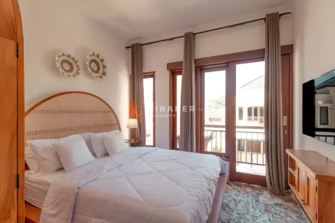 4 bedrooms Villa in Ungasan, Badung, Indonesia No. 11733 13