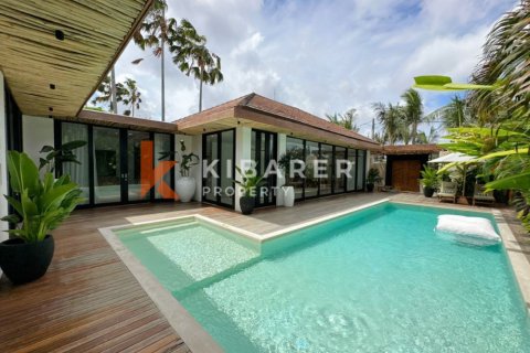 4 bedrooms Villa in Badung, Indonesia No. 11735