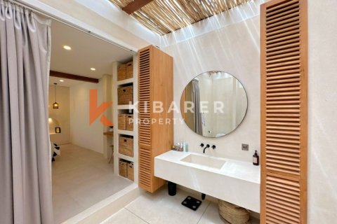 4 bedrooms Villa in Badung, Indonesia No. 11735 12