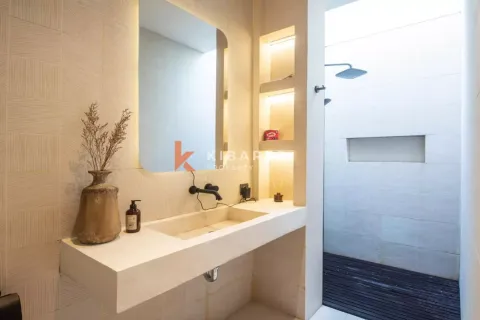 4 bedrooms Villa in Tibubeneng, Badung, Indonesia No. 11737 13