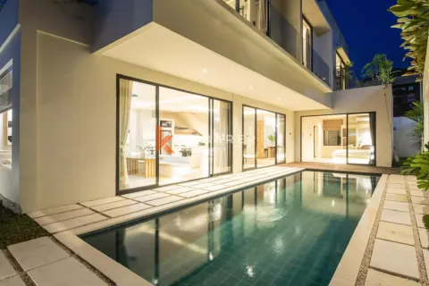 4 bedrooms Villa in Tibubeneng, Badung, Indonesia No. 11737