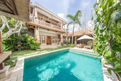 2 bedrooms Villa in Jimbaran, Badung, Indonesia No. 11731