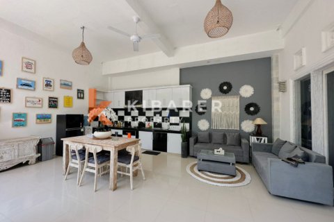 7 bedrooms Villa in Tibubeneng, Badung, Indonesia No. 11734 3