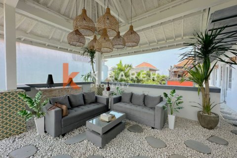 7 bedrooms Villa in Tibubeneng, Badung, Indonesia No. 11734 27