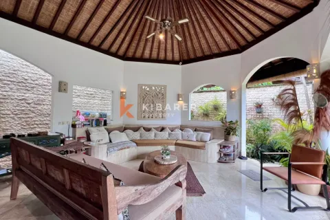 3 bedrooms Villa in Tibubeneng, Badung, Indonesia No. 11907 4