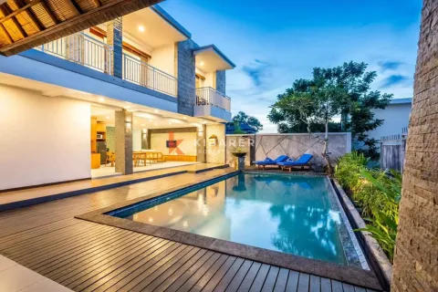 4 bedrooms Villa in Ungasan, Badung, Indonesia No. 11906 4