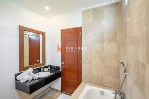 4 bedrooms Villa in Ungasan, Badung, Indonesia No. 11906 21