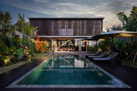 3 bedrooms Villa in Denpasar, Indonesia No. 11909