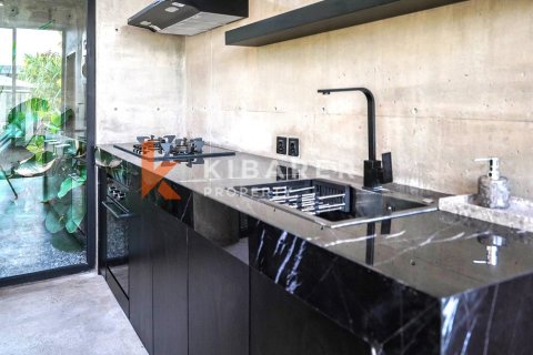 3 bedrooms Villa in Denpasar, Indonesia No. 11909 9