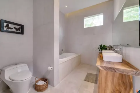 4 bedrooms Villa in Ungasan, Badung, Indonesia No. 10226 13