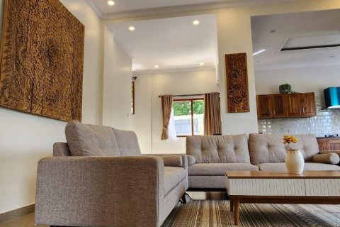 Вилла с 4 спальнями в Lovina, Антуран, Булеленг, № 9229 2