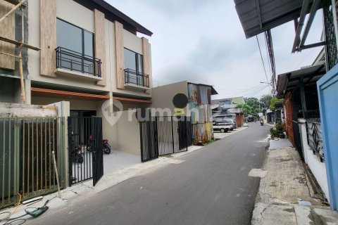 3 bedrooms House in Jakarta, Indonesia No. 13468 3
