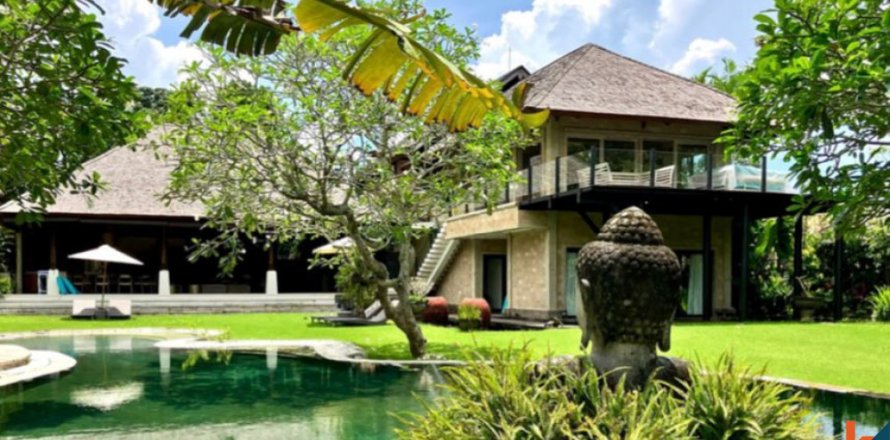 5 bedrooms Villa in Pererenan, Mengwi, Badung, Indonesia No. 11220