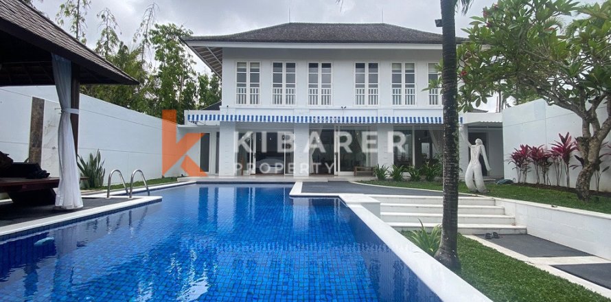 3 bedrooms Villa in Badung, Indonesia No. 12753