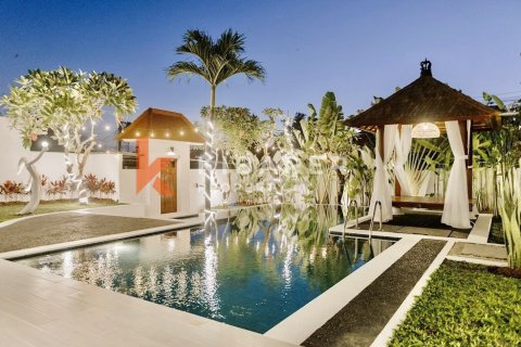 3 bedrooms Villa in Badung, Indonesia No. 12753 29