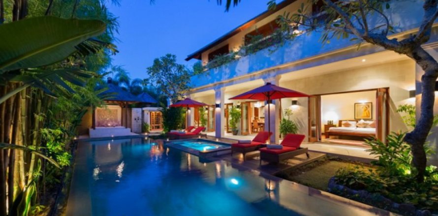 3 bedrooms Villa in Seminyak, Badung, Indonesia No. 11382