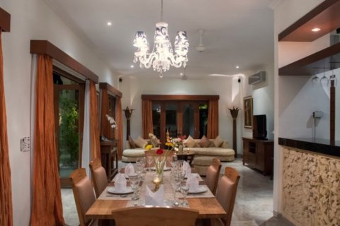 3 bedrooms Villa in Seminyak, Badung, Indonesia No. 11382 7