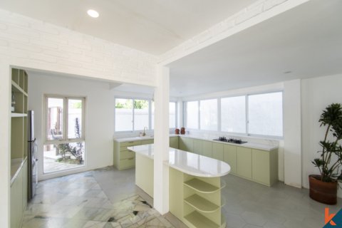 4 bedrooms Villa in Seminyak, Badung, Indonesia No. 11259 8